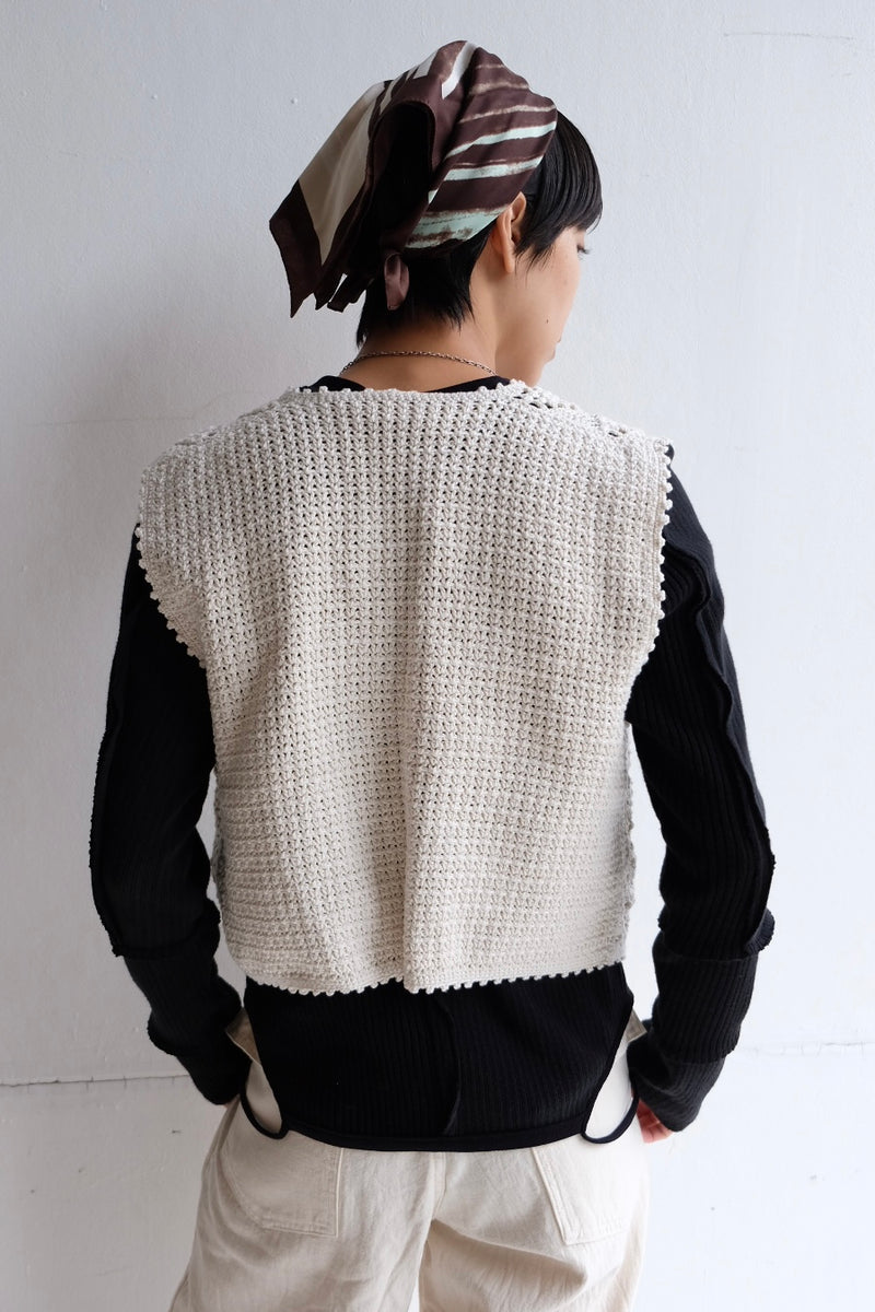 knit vest