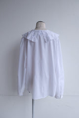 frill collar  blouse