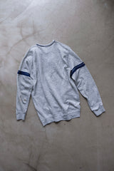 long  sleeve line sweat