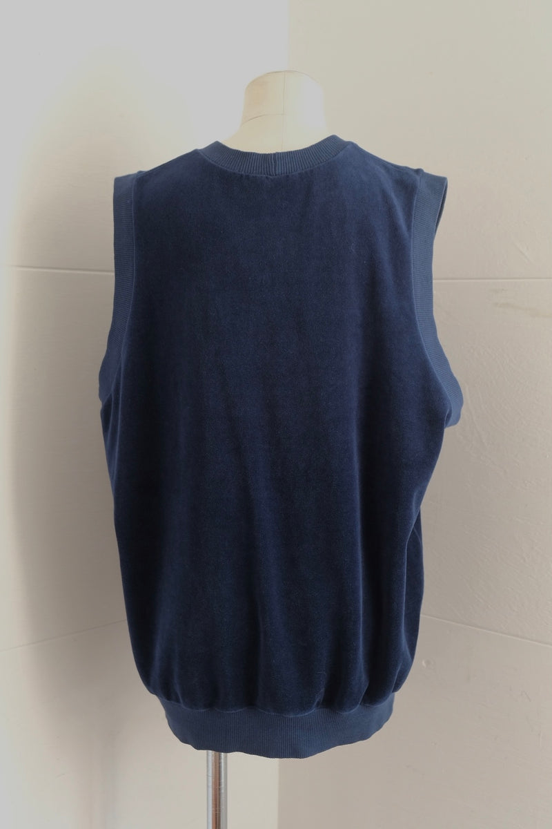 velour v-neck nosleeve A