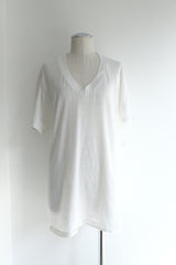 v neck T-shirt
