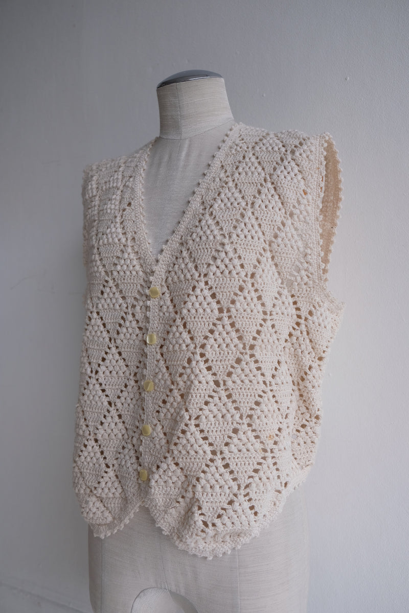 knit vest
