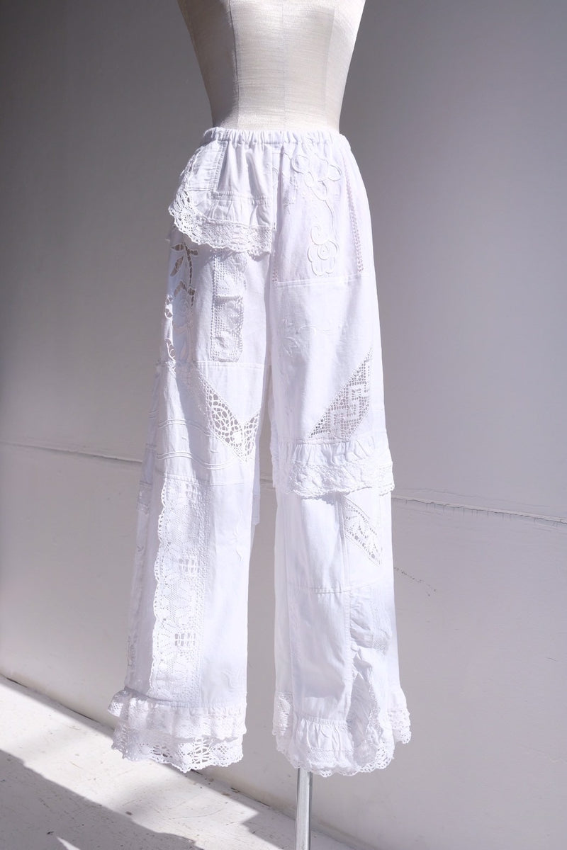 cutwork lace frill pants