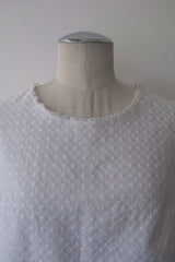 cutwork no sleeve tops