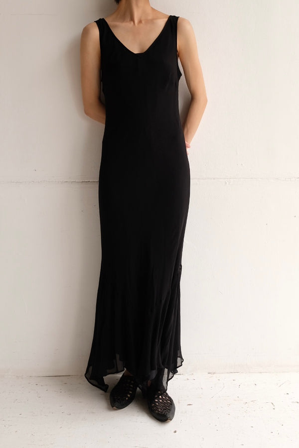 no-sleeve long dress
