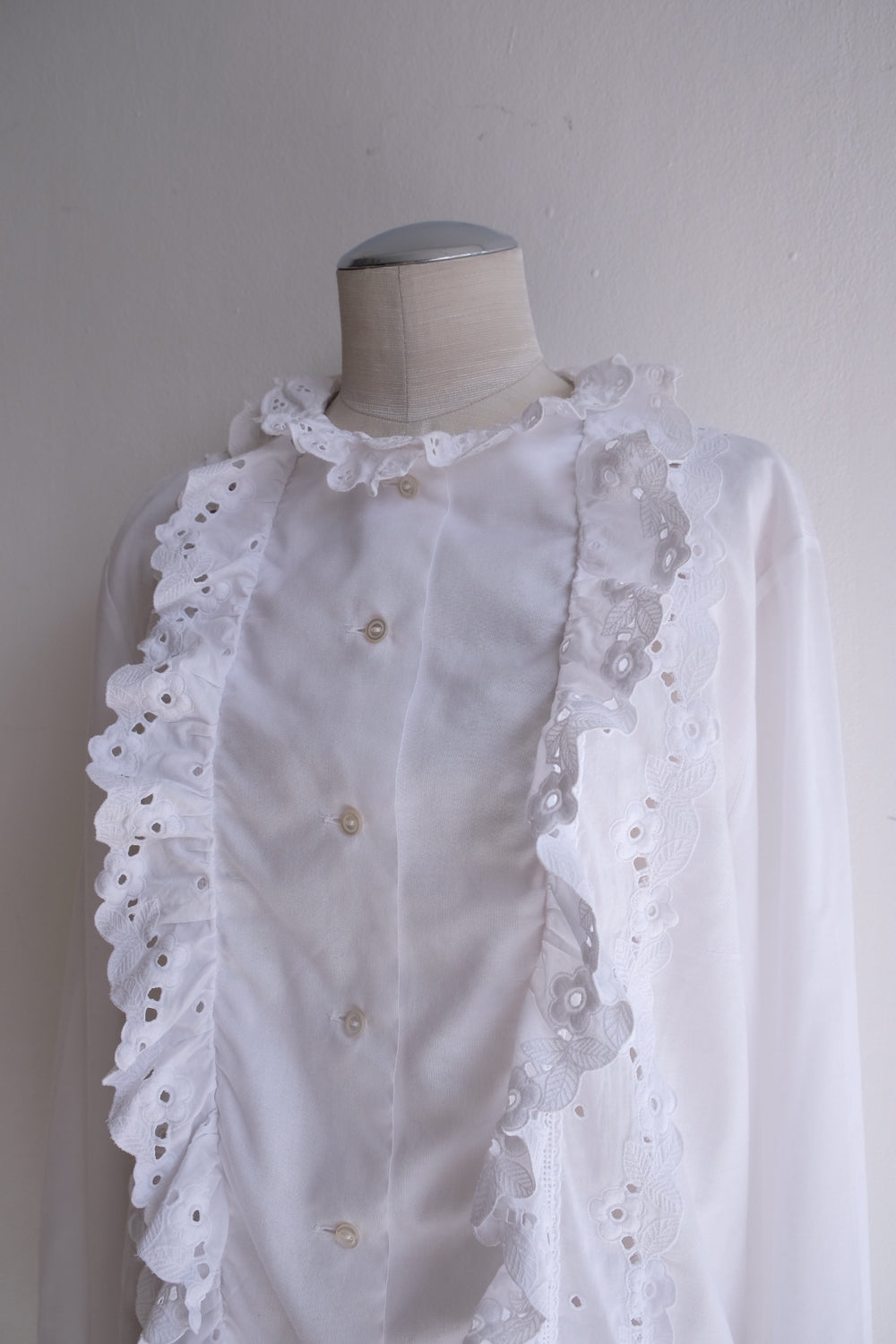 cotton lace trimmed blouse – MALION vintage