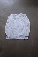 embroidery collar  blouse