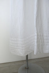 antique lace no sleeve long dress