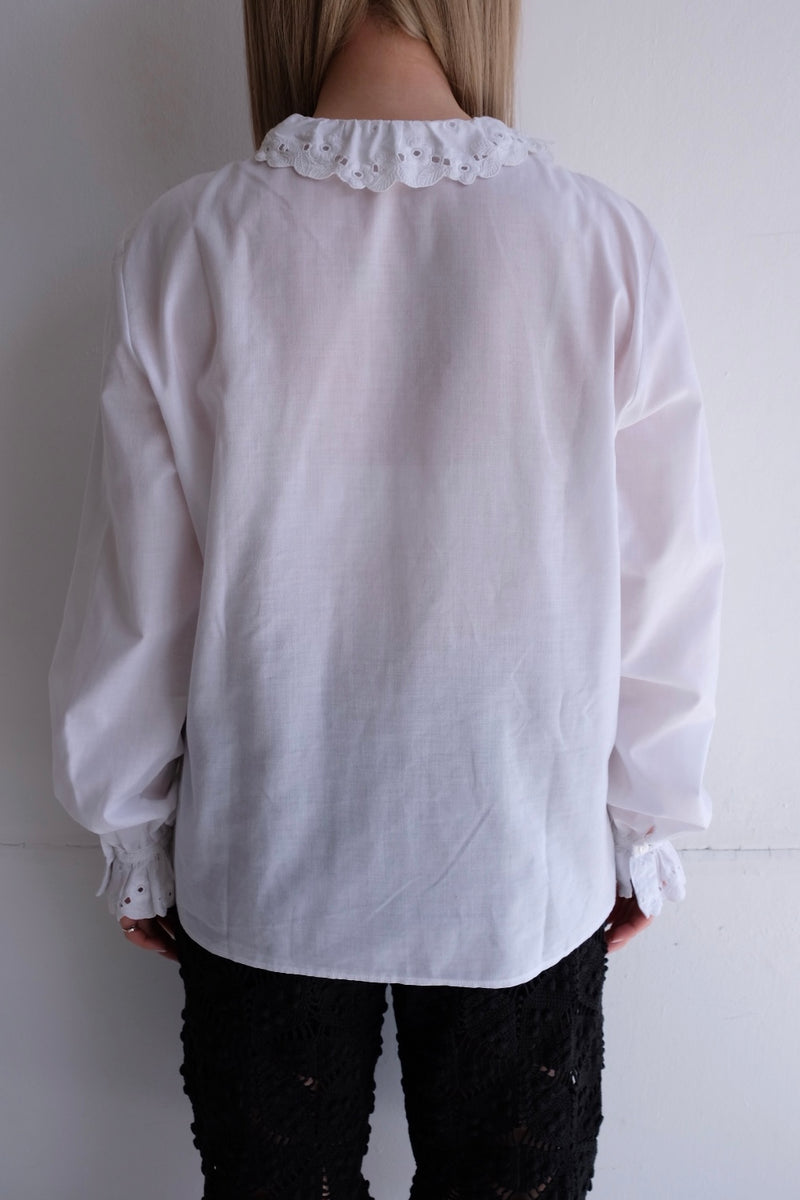 cotton lace trimmed blouse